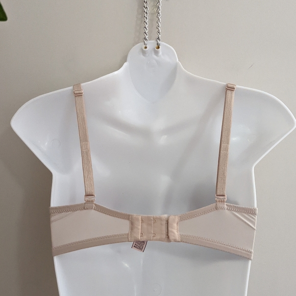 Victoria Secret Bra - Picture 7 of 7